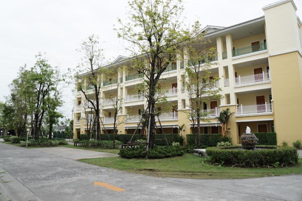 The One Residence Hotel Bangkok Zewnętrze zdjęcie