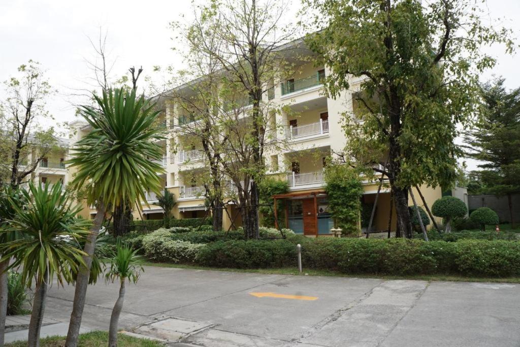 The One Residence Hotel Bangkok Zewnętrze zdjęcie