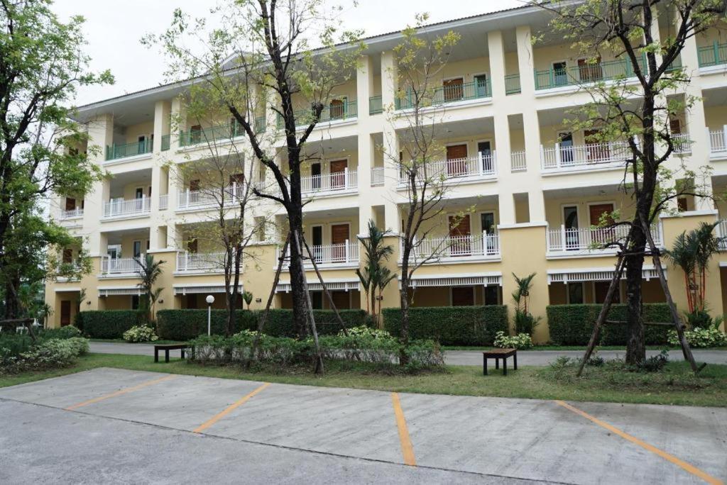 The One Residence Hotel Bangkok Zewnętrze zdjęcie